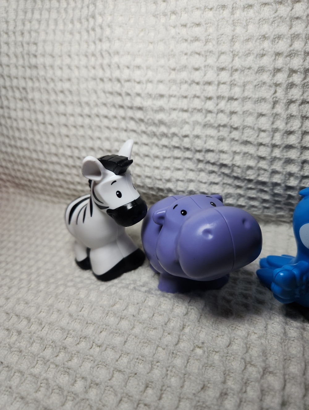 Set of 5 Colorful Animal Little People Zebra, Hippo, Parrot, Gorilla, Lion - Picture 4 of 7
